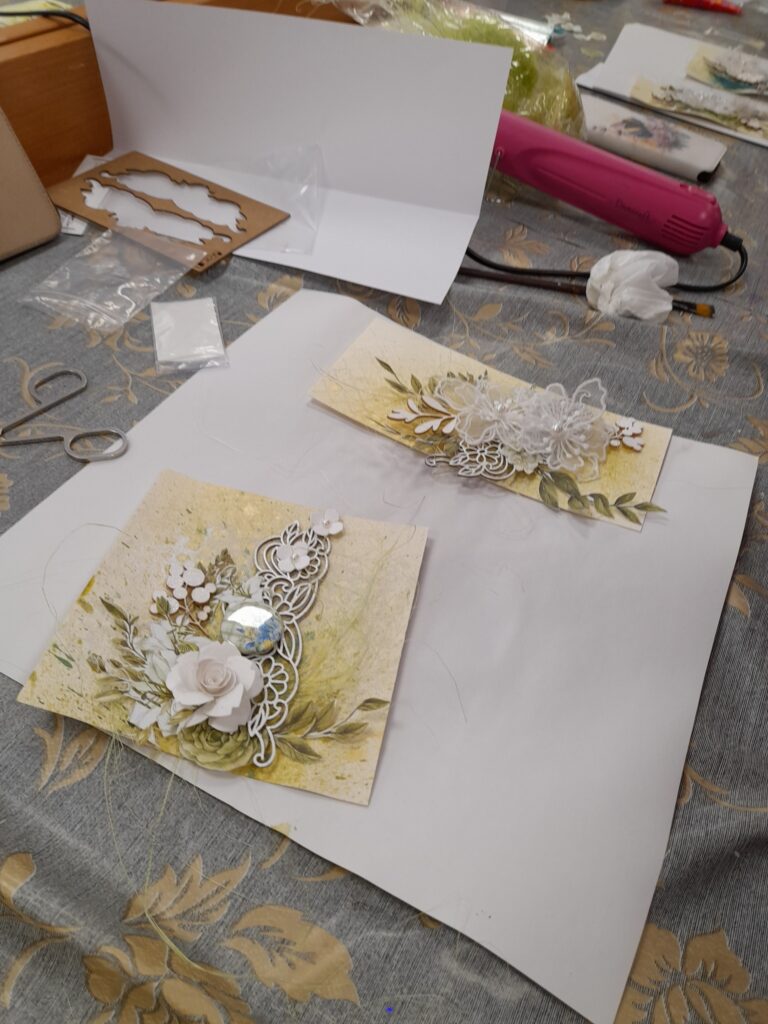 mixed media kaardid
