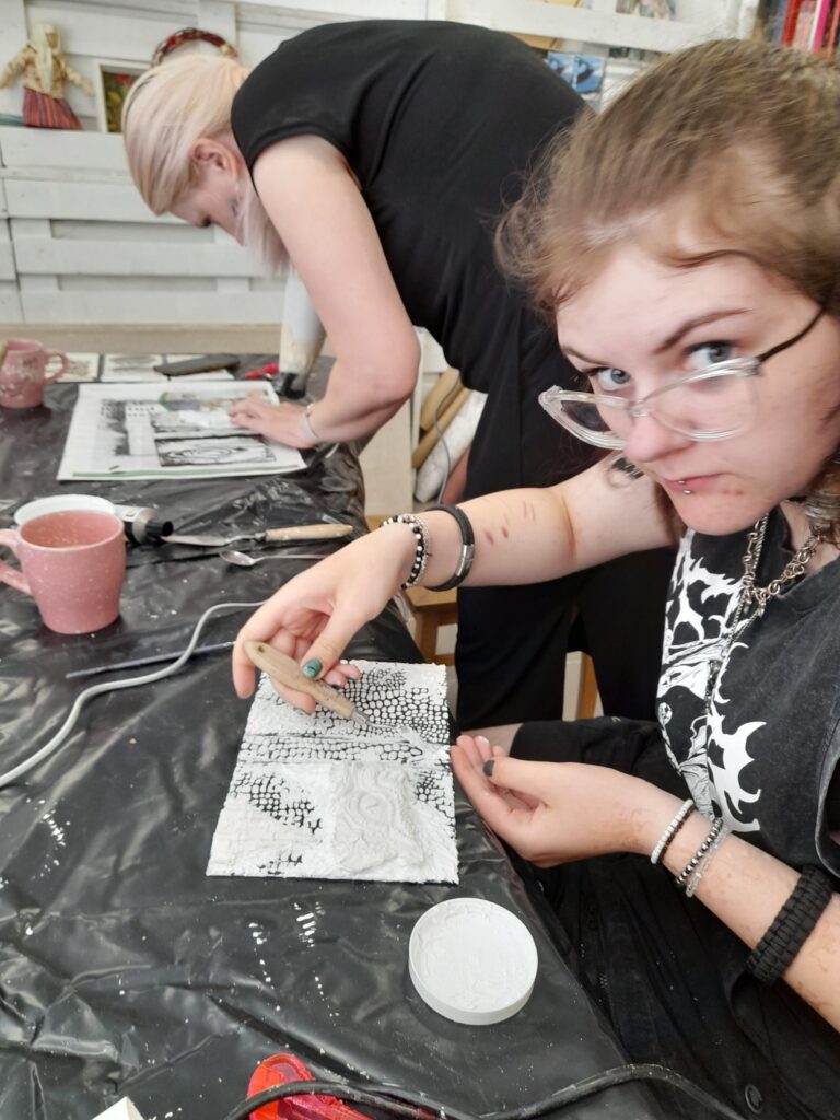 Mixed media märkmiku töötuba